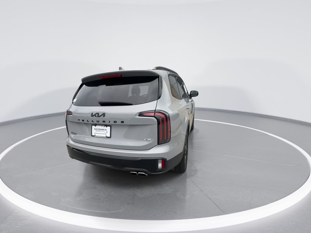 Used 2024 Gray Kia EX X-Line image 7