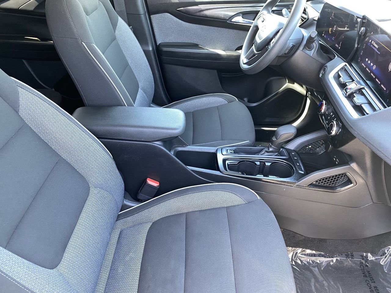 Used 2024 Sterling Gray Chevrolet LT image 9
