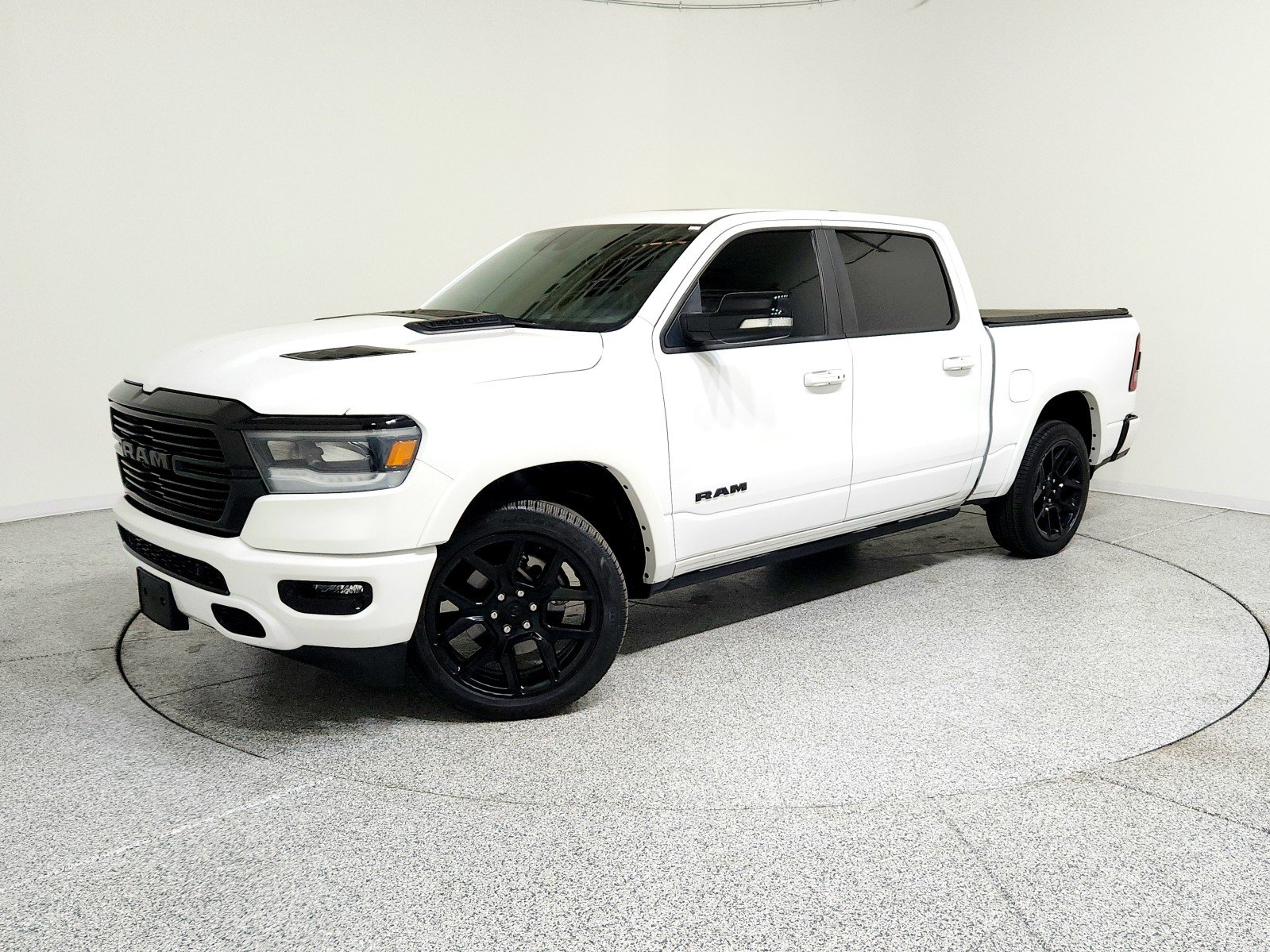2022 RAM Ram 1500 Pickup Laramie