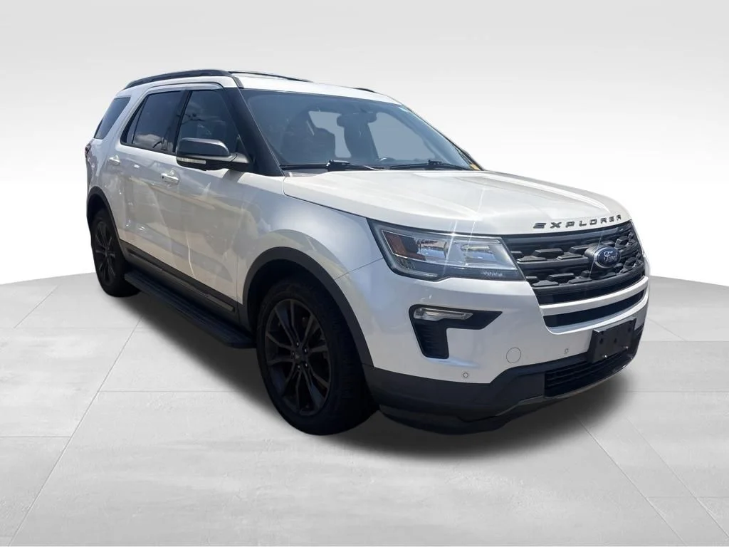 Used 2018 White Ford XLT image 9