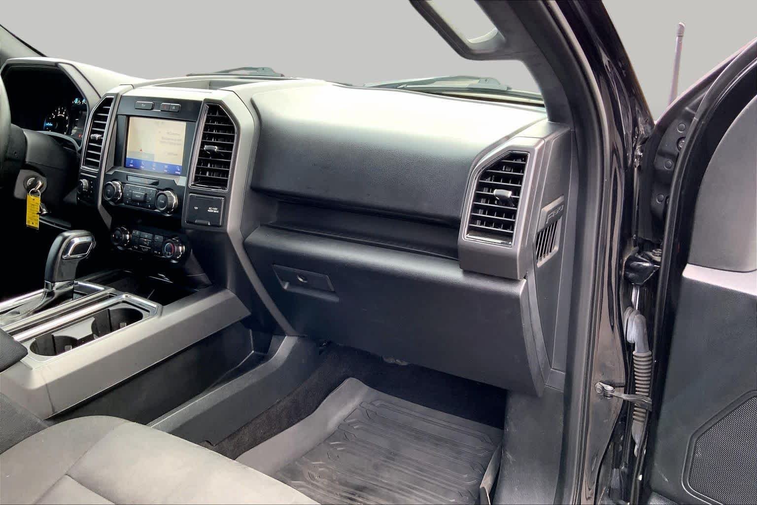 Used 2019 Agate Black Ford XLT image 16