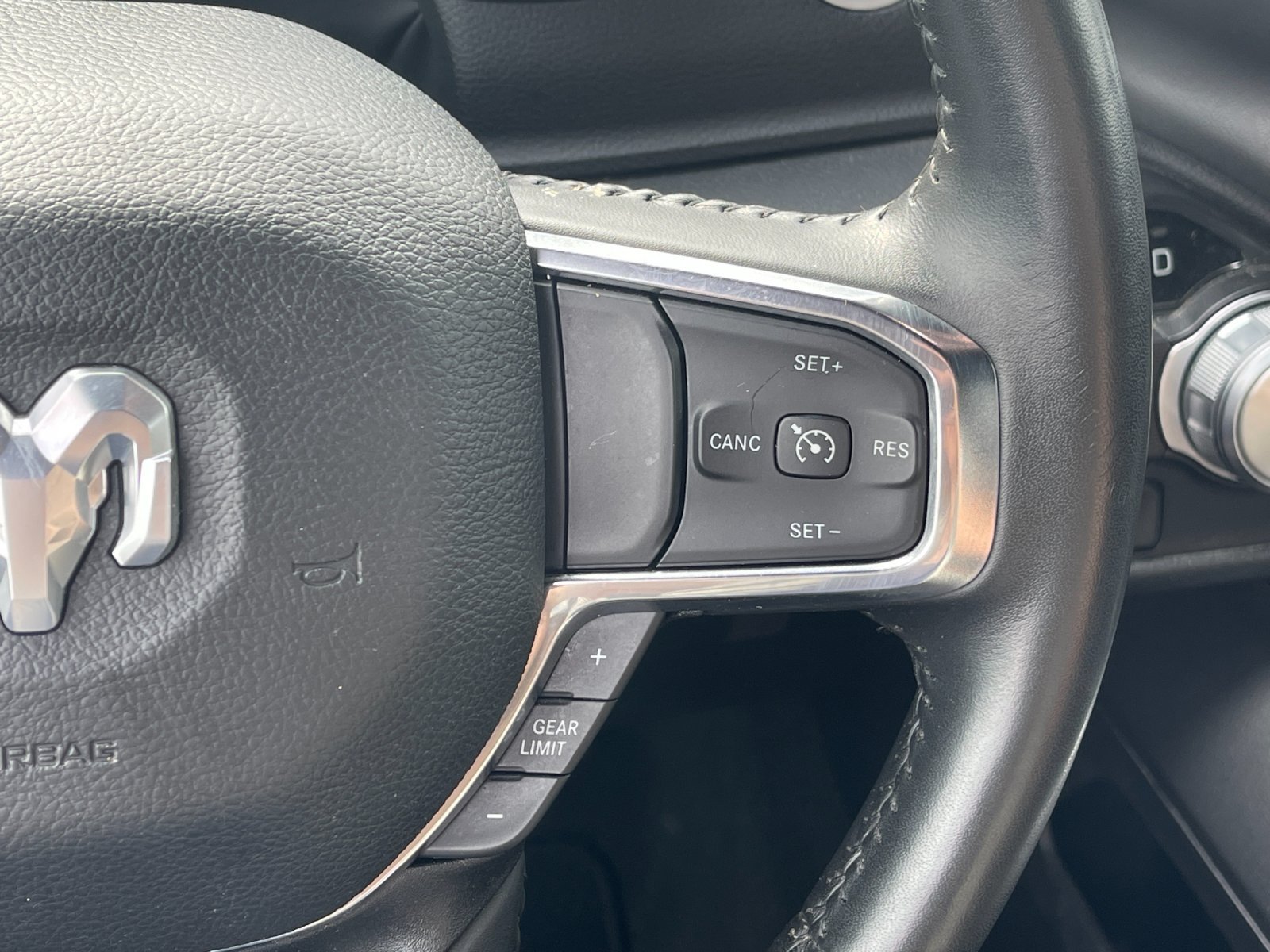 Used 2024 White Ram Laramie image 27