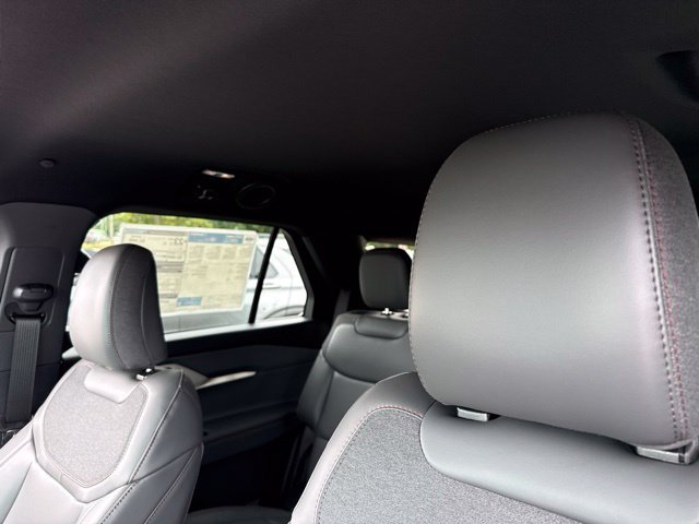 New 2027 Avalanche Gray Ford Active image 27