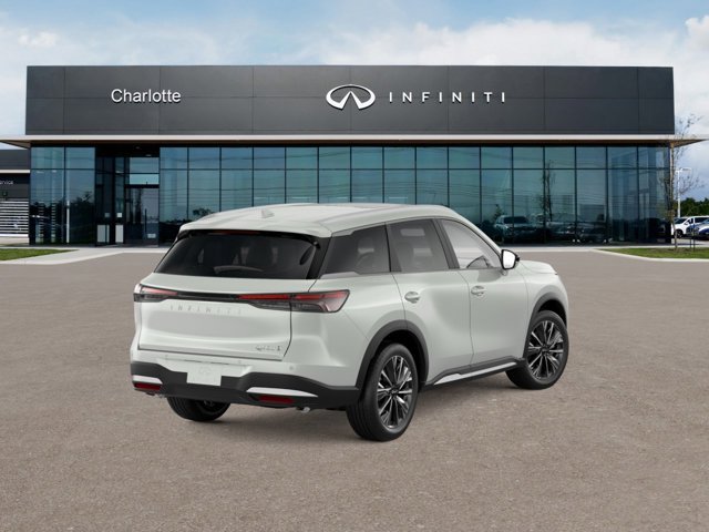 New 2026 RADIANT WHITE INFINITI Luxe AWD image 5