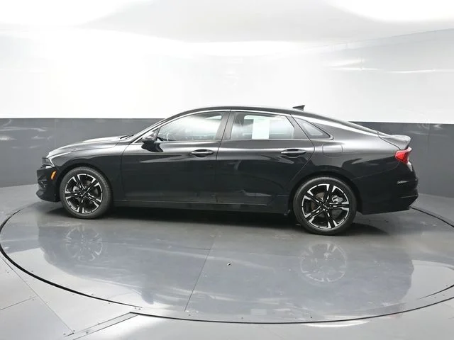 Used 2023 Black Kia GT-Line image 4