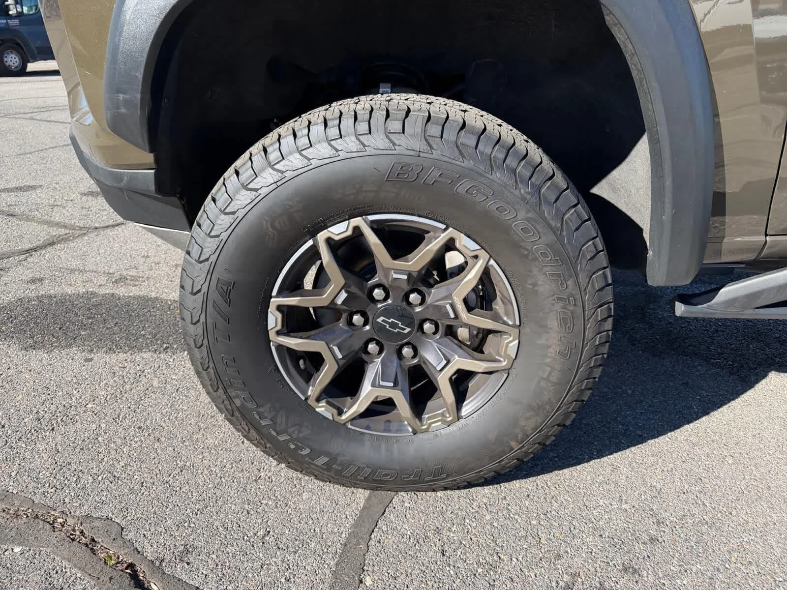 2023 Chevrolet Colorado ZR2 - Photo 9