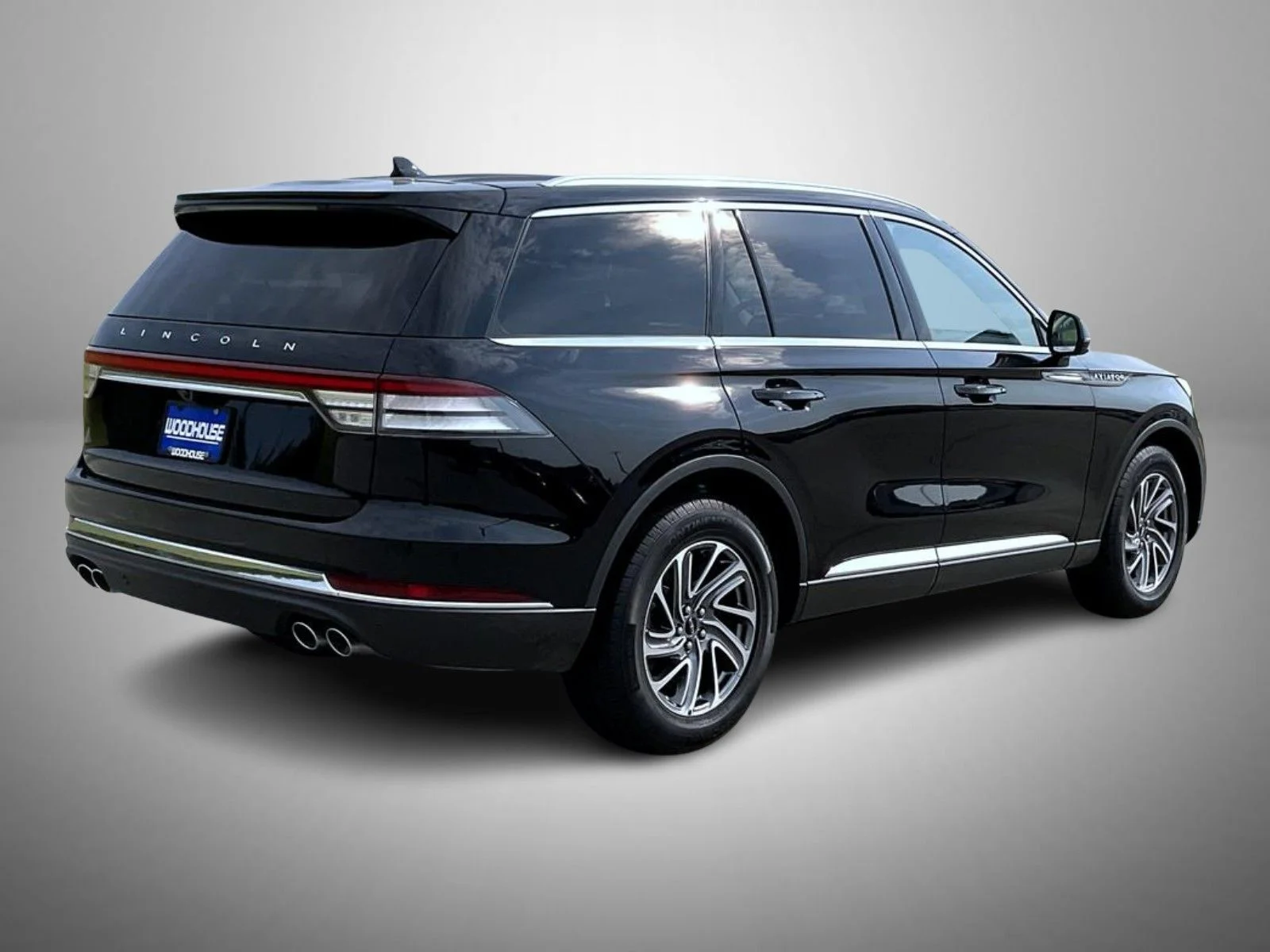Certified Used 2023 Black Lincoln Livery image 5