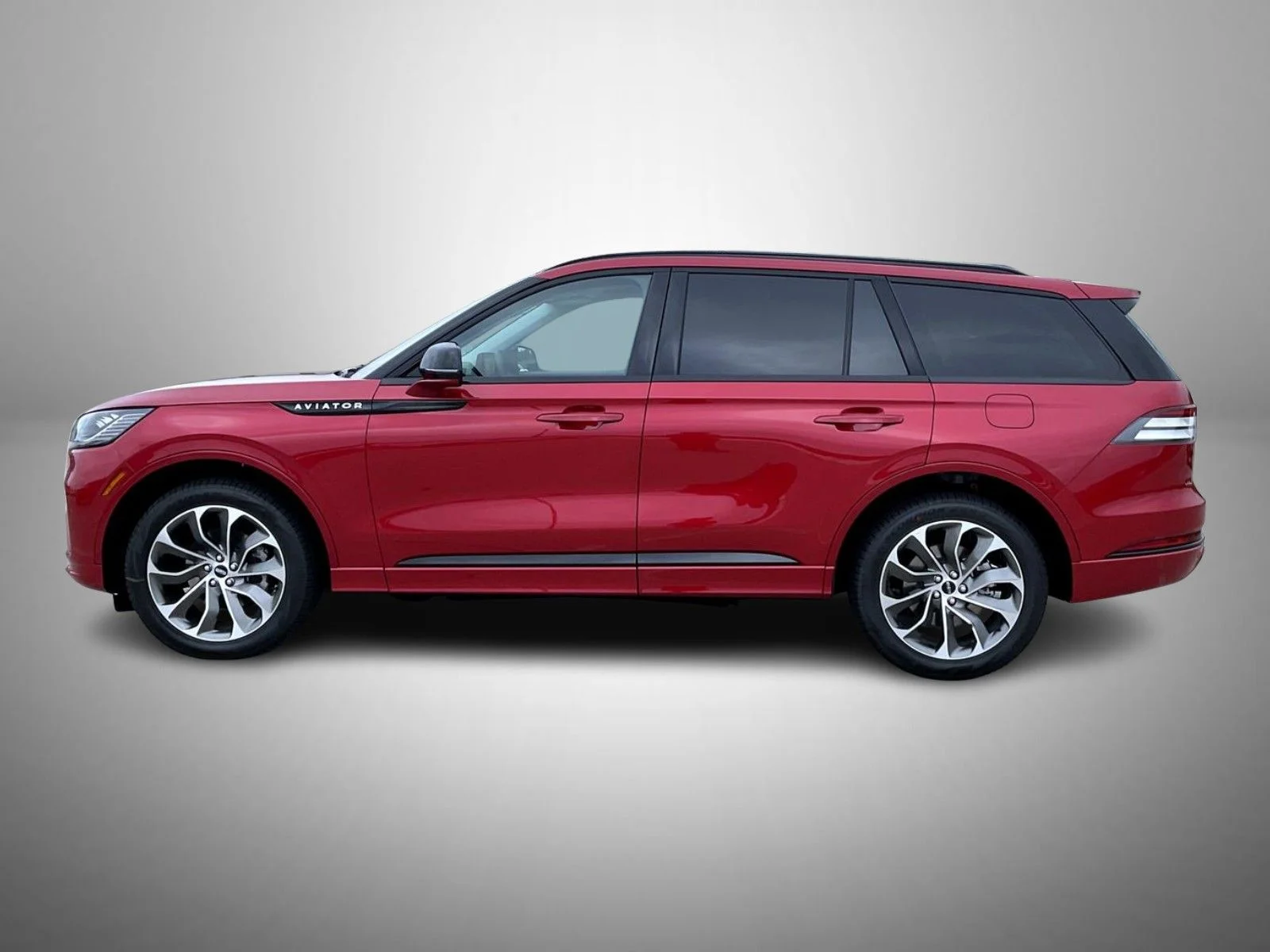 New 2026 Red Lincoln Premiere image 8