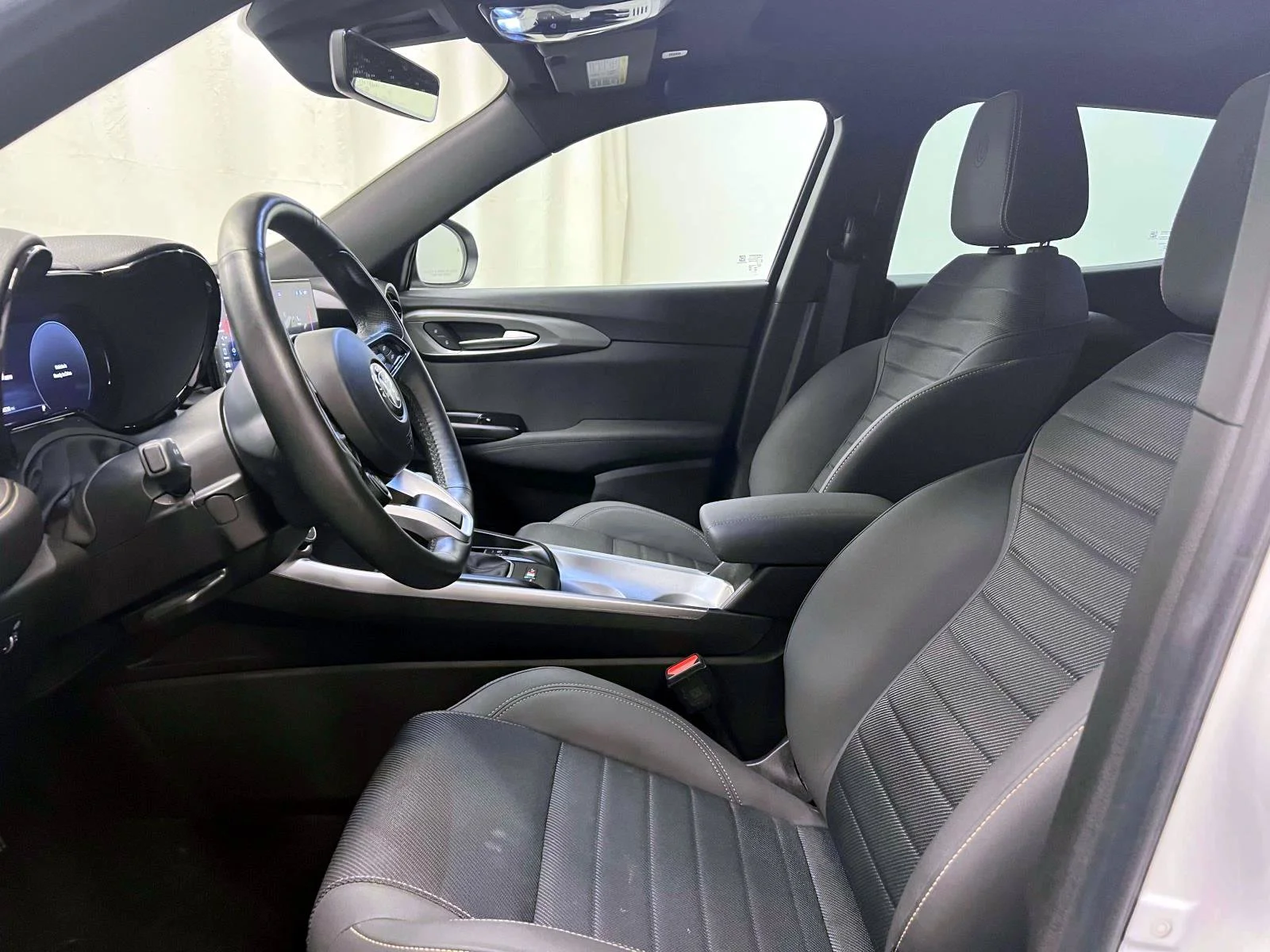 Used 2024 Milano White Alfa Romeo Ti image 15