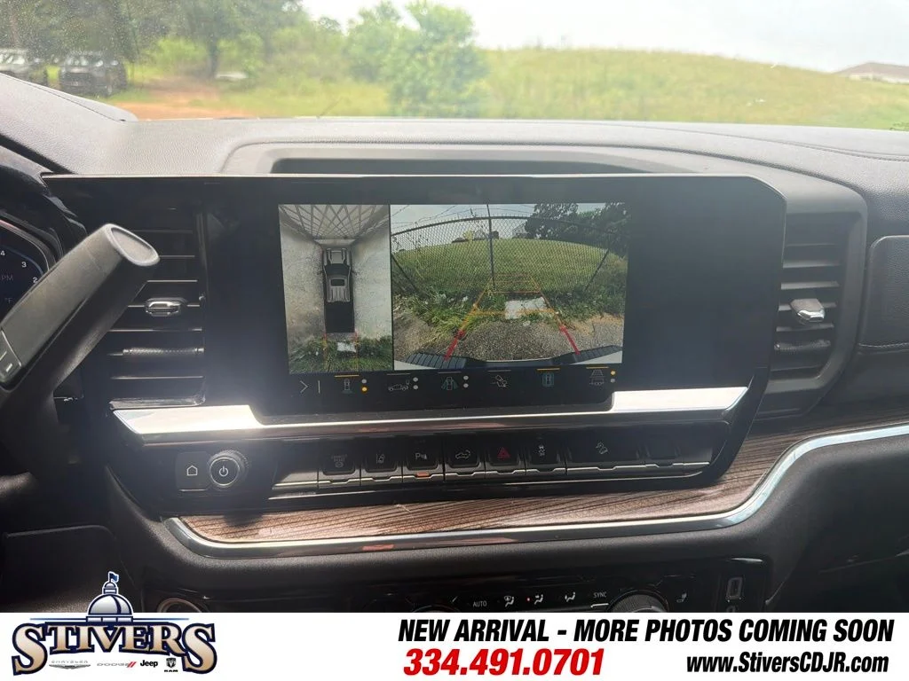 Used 2024 White Chevrolet LT image 18