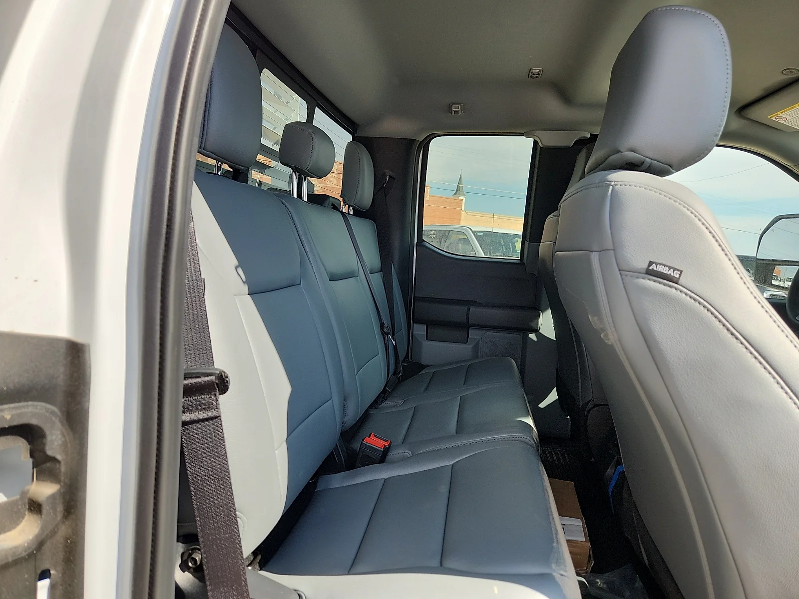 New 2026 Oxford White Ford XL image 19