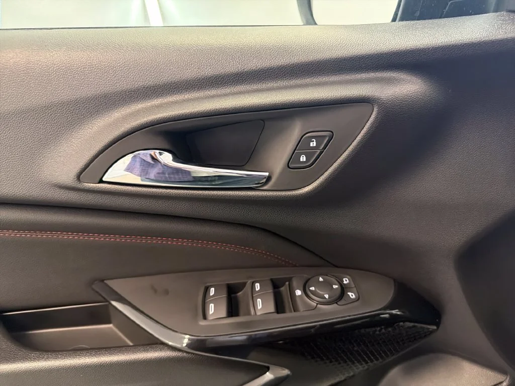 New 2026 Mosaic Black Metallic Chevrolet 2RS image 12