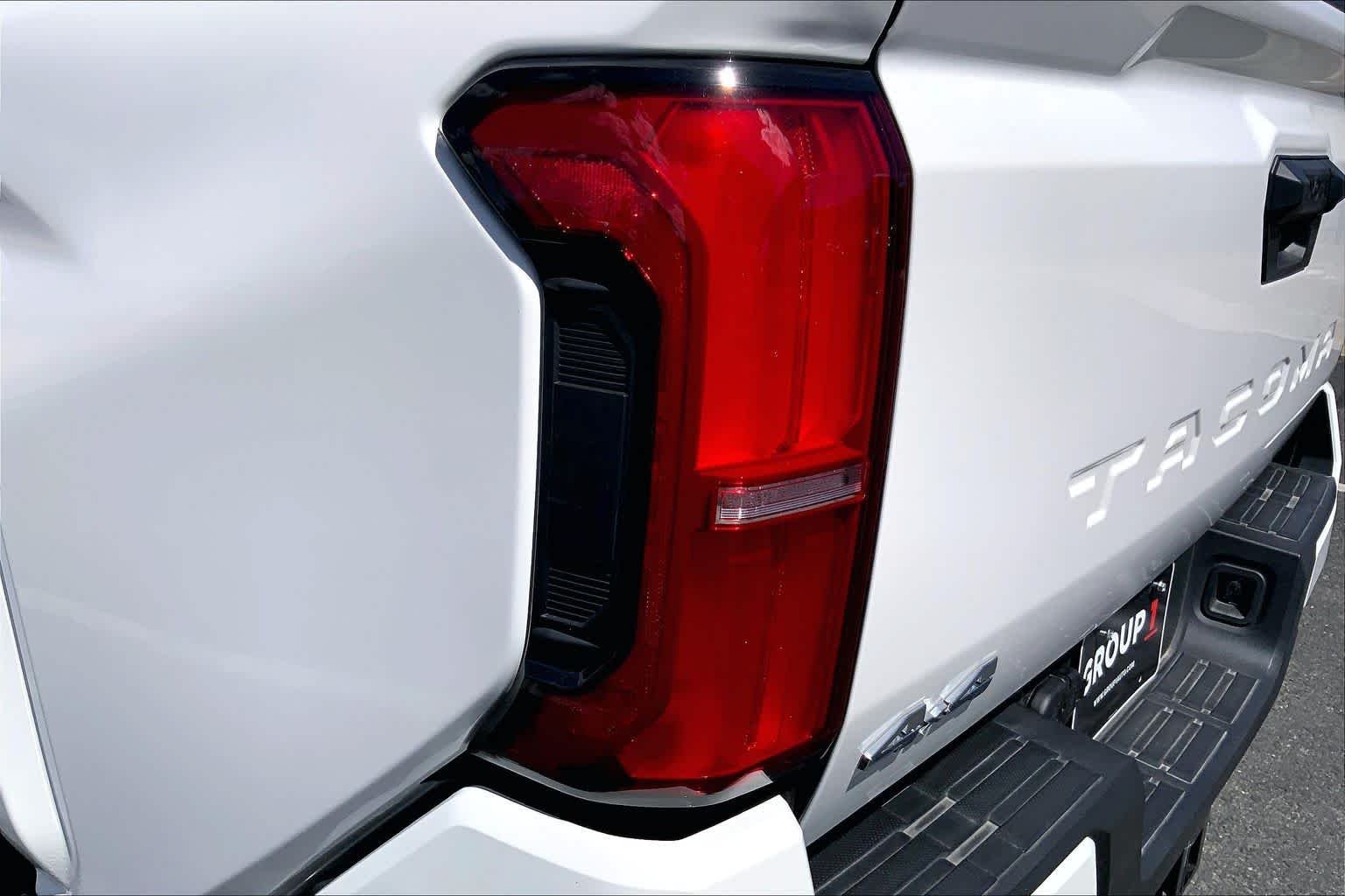 Used 2026 Ice Cap Toyota SR5 image 25