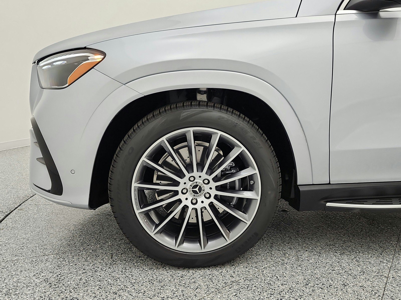 New 2026 Cirrus Silver Metallic Mercedes-Benz GLE 450 4MATIC® SUV image 13