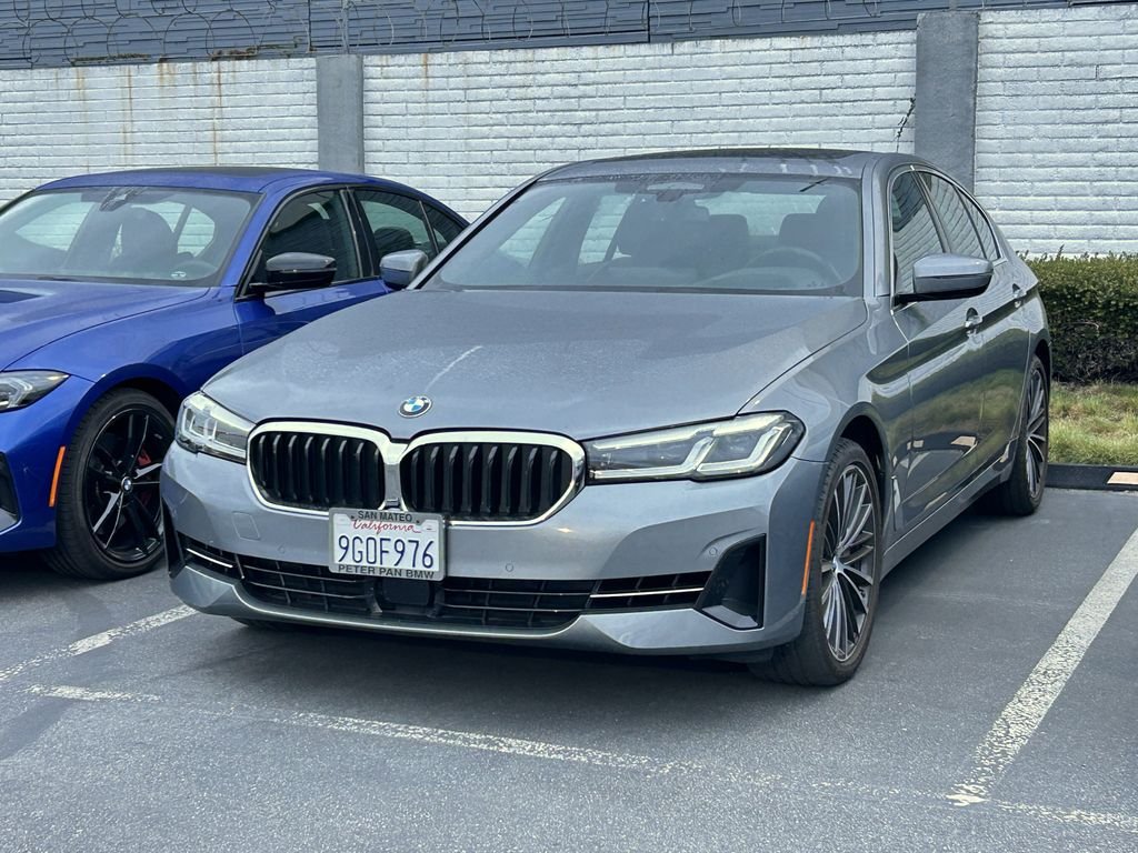 Certified Used 2023 Skyscraper Grey Metallic BMW 540i image 2