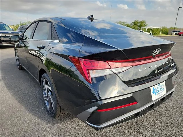 New 2026 Abyss Black Hyundai Limited image 3