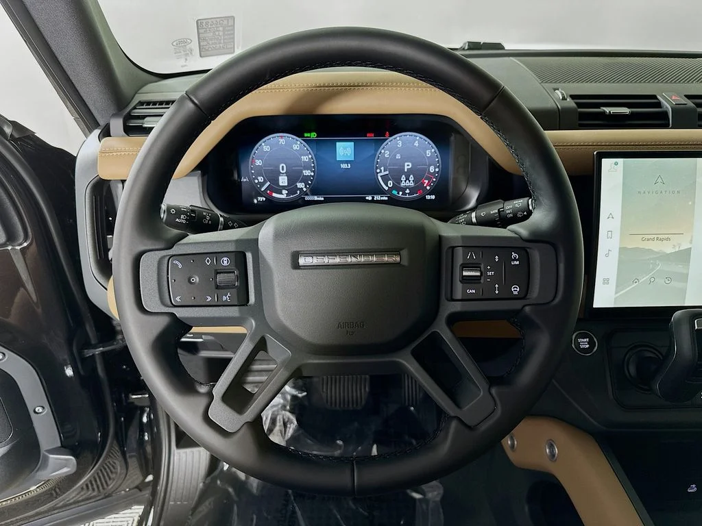 New 2026 Santorini Black Land Rover S image 12