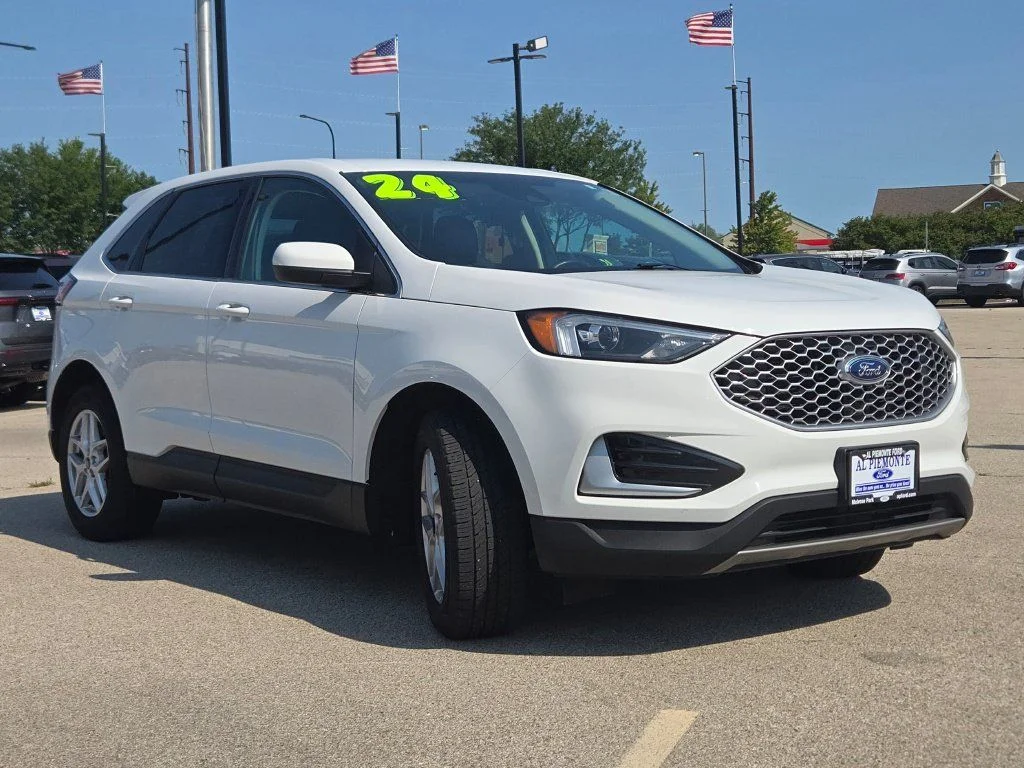 Certified Used 2024 White Ford SEL image 3