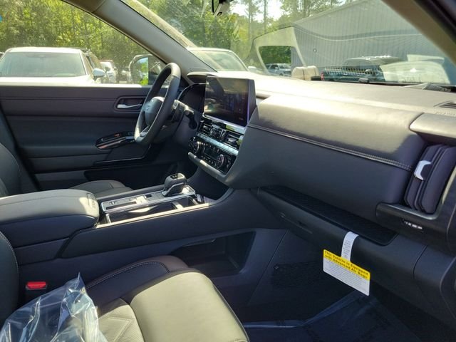 New 2026 Nissan Pathfinder Platinum