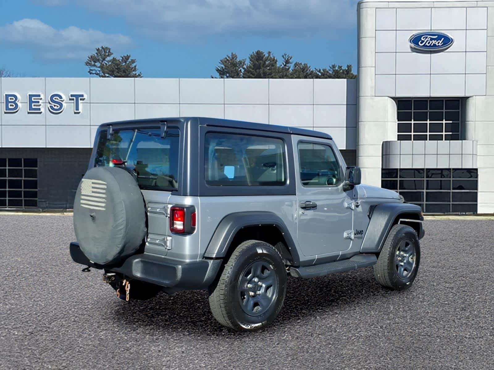 Used 2021 Billet Silver Metallic Clearcoat Jeep Sport image 10