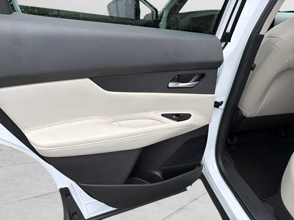 New 2026 White Nissan SL image 20