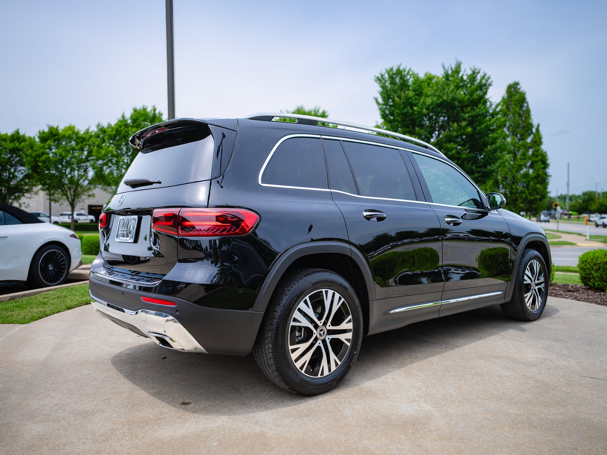 Certified Used 2025 Night Black Mercedes-Benz GLB 250 image 13