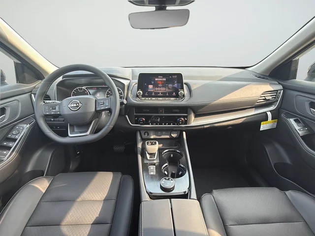 New 2026 Everest White Pearl TriCoat Nissan Dark Armor image 9