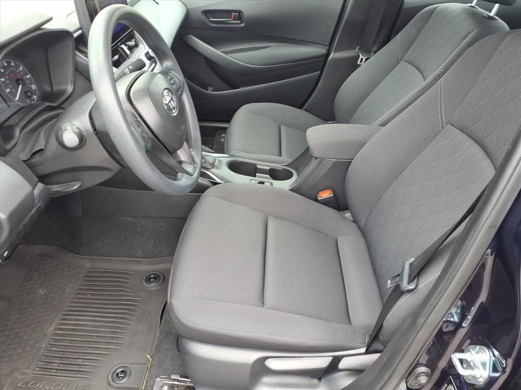 Certified Used 2025  Toyota LE image 12