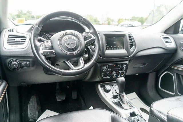 Used 2019 White Clearcoat Jeep Latitude image 13