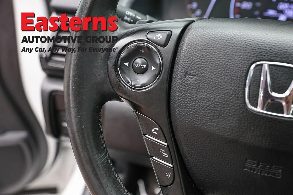 Used 2015 White Honda EX-L image 15