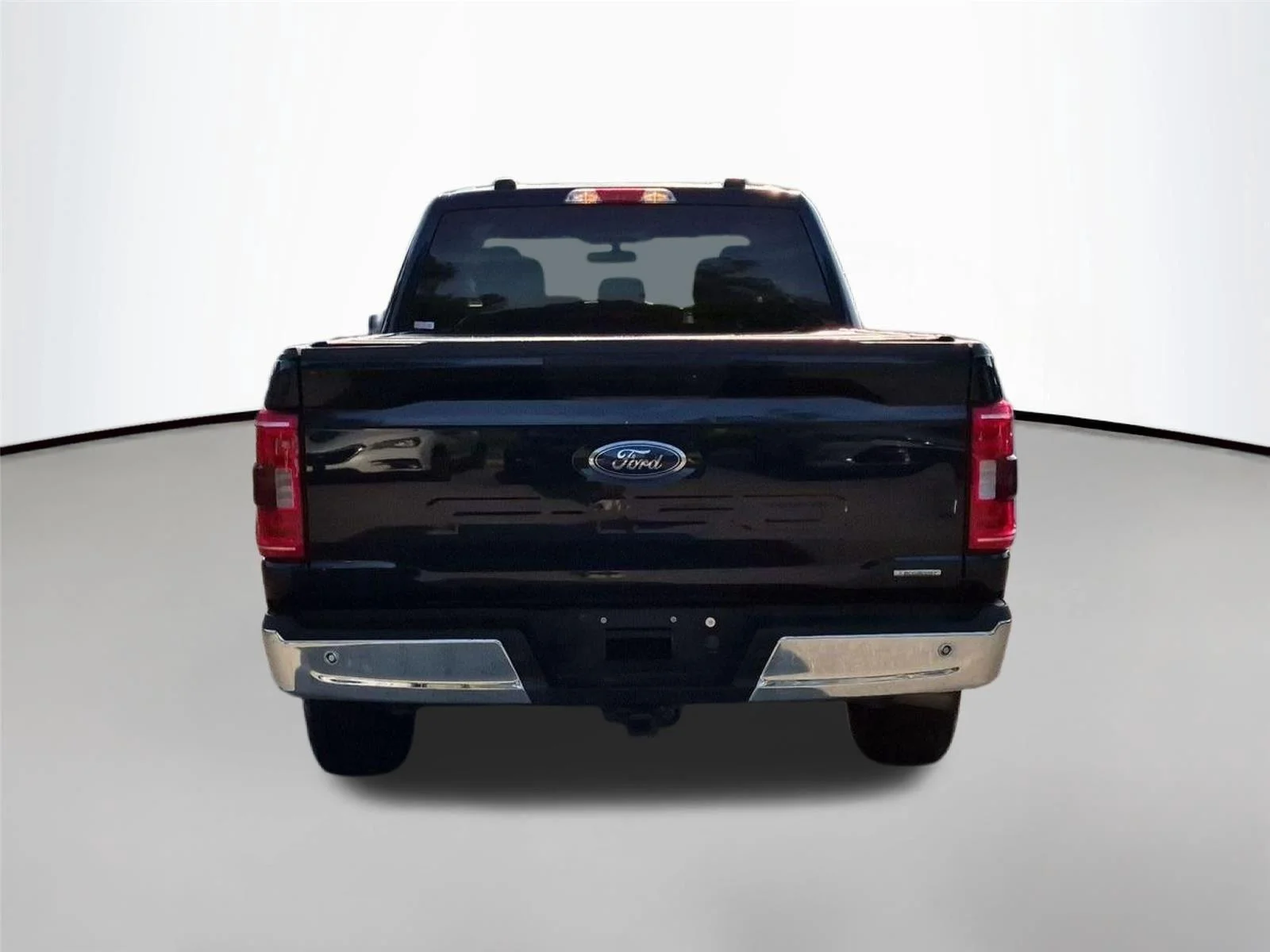 Used 2022 Antimatter Blue Metallic Ford XLT image 4
