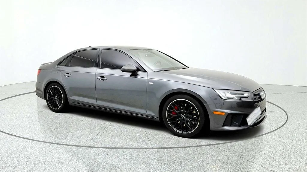 Used 2019 Daytona Gray Pearl Effect Audi Premium Plus 45 TFSI quattro w/ Black Optic Plus Pkg & B&O Sound image 3