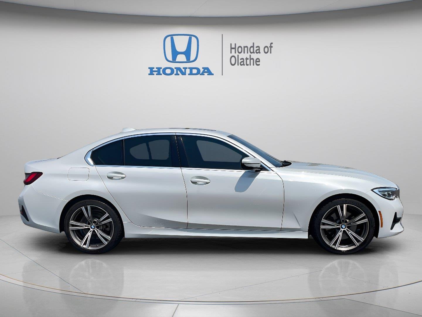 Used 2022 BMW 3 Series 330i with VIN 3MW5R7J02N8C36212 for sale in Kansas City