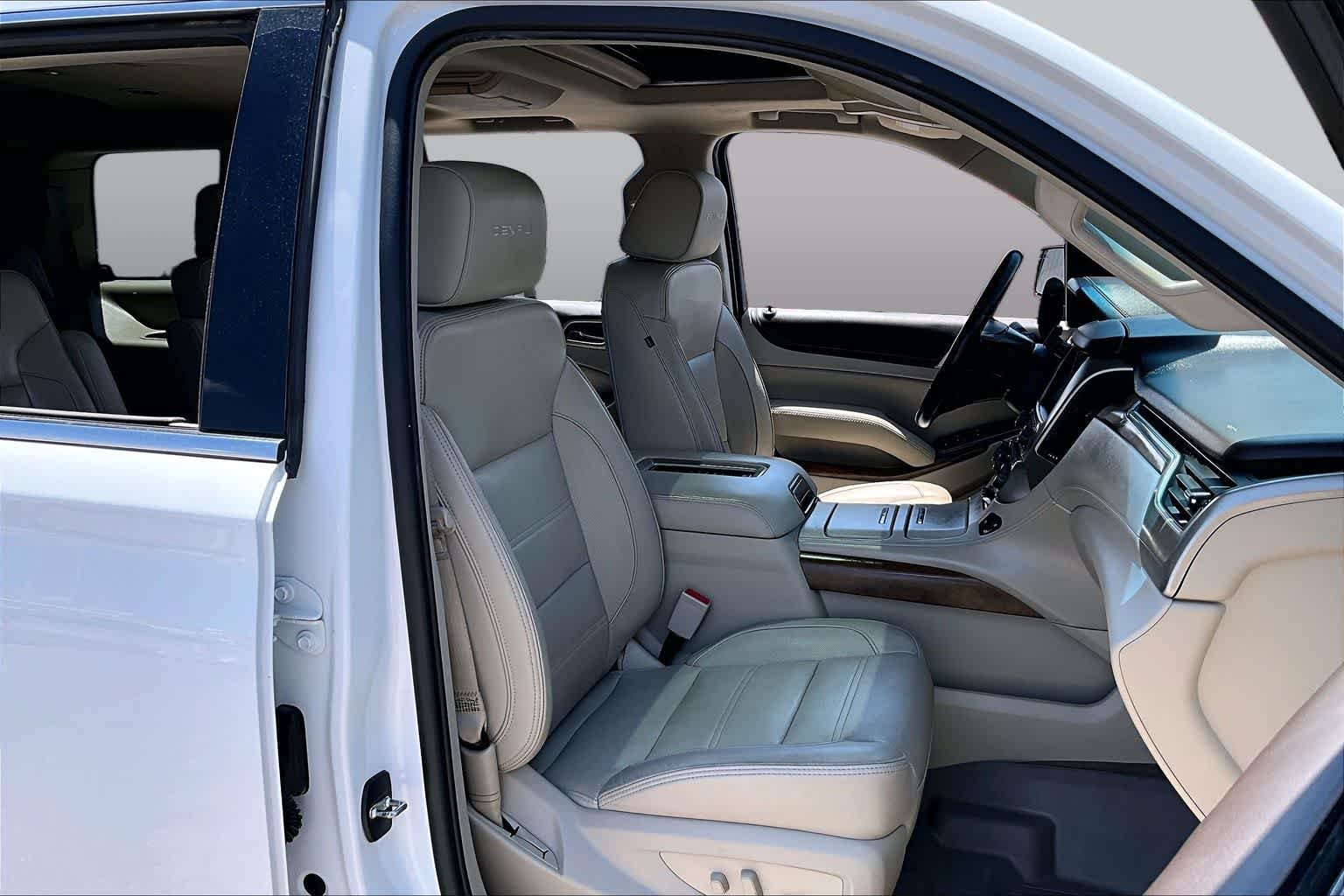 Used 2019 Summit White GMC Denali image 9