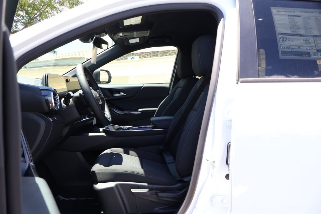 2026 Chevrolet Equinox LT - Photo 14