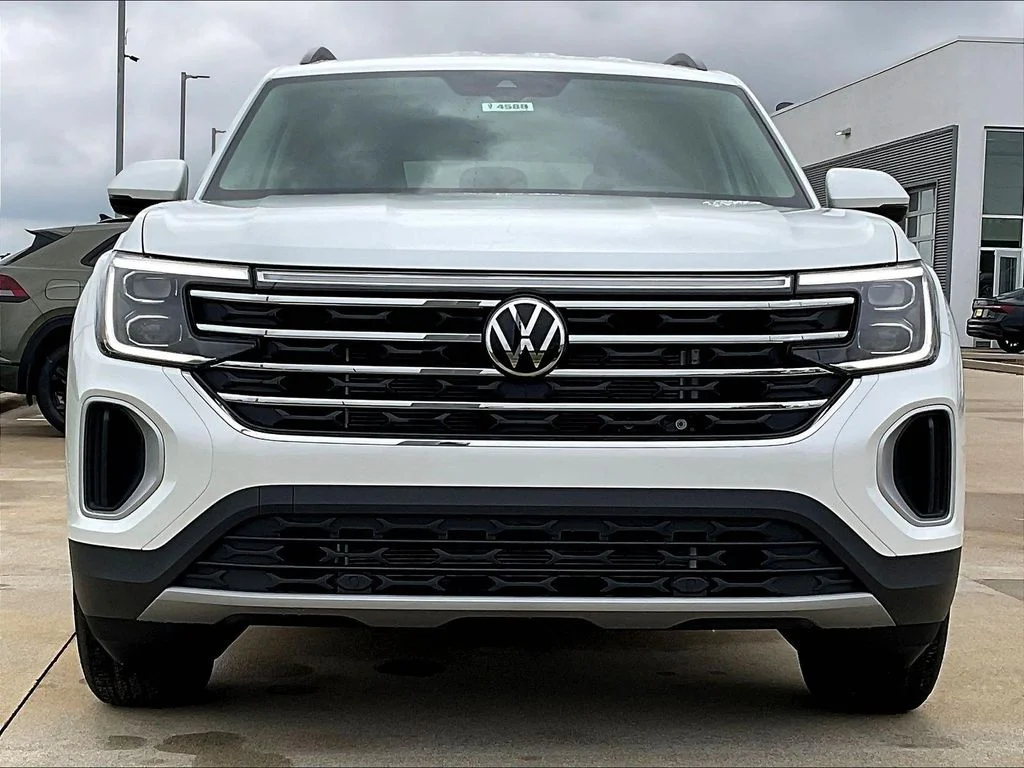 New 2026 White Volkswagen 2.0T SE image 5