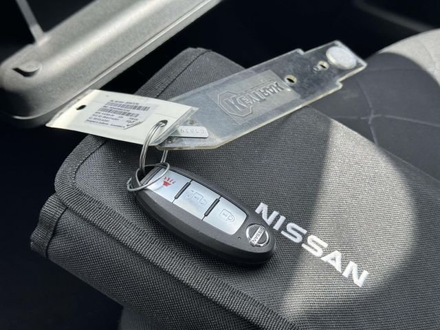 Used 2020 White Nissan S image 5
