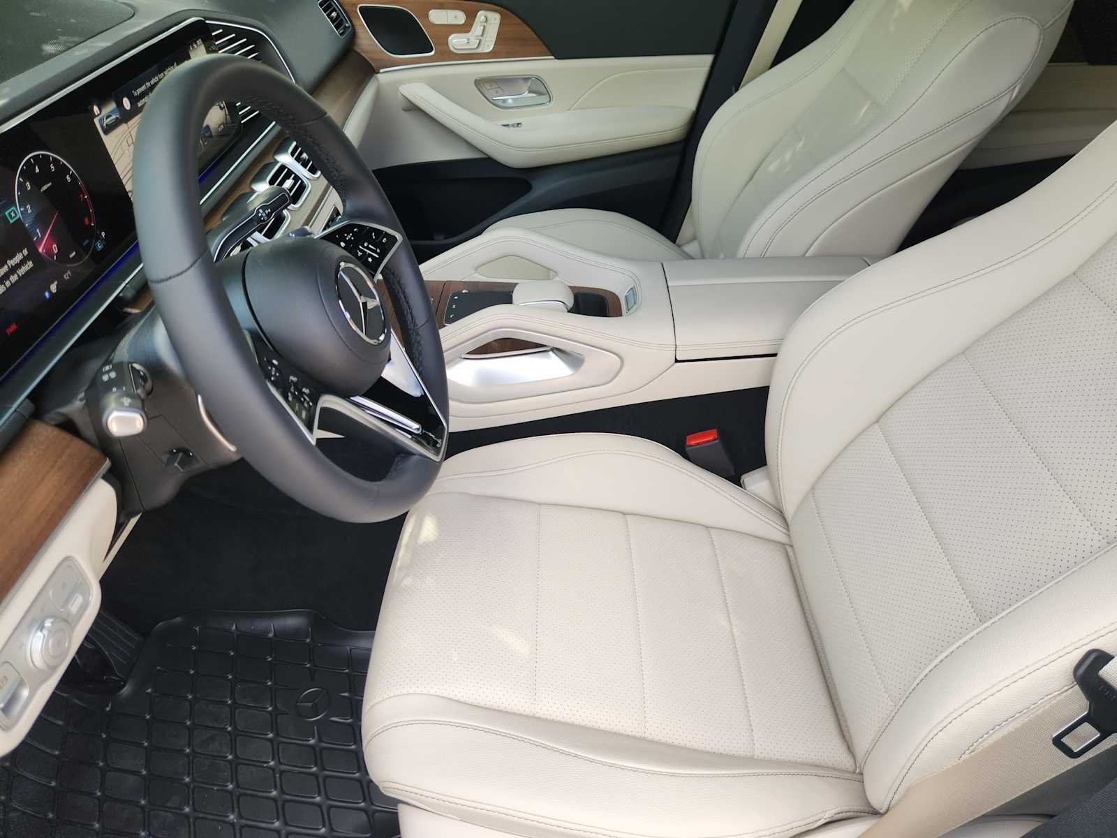 Certified Used 2026 Polar White Mercedes-Benz GLE 350 image 11