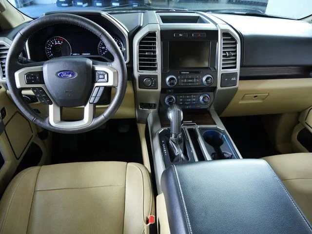 Used 2015 Blue Ford Lariat image 4