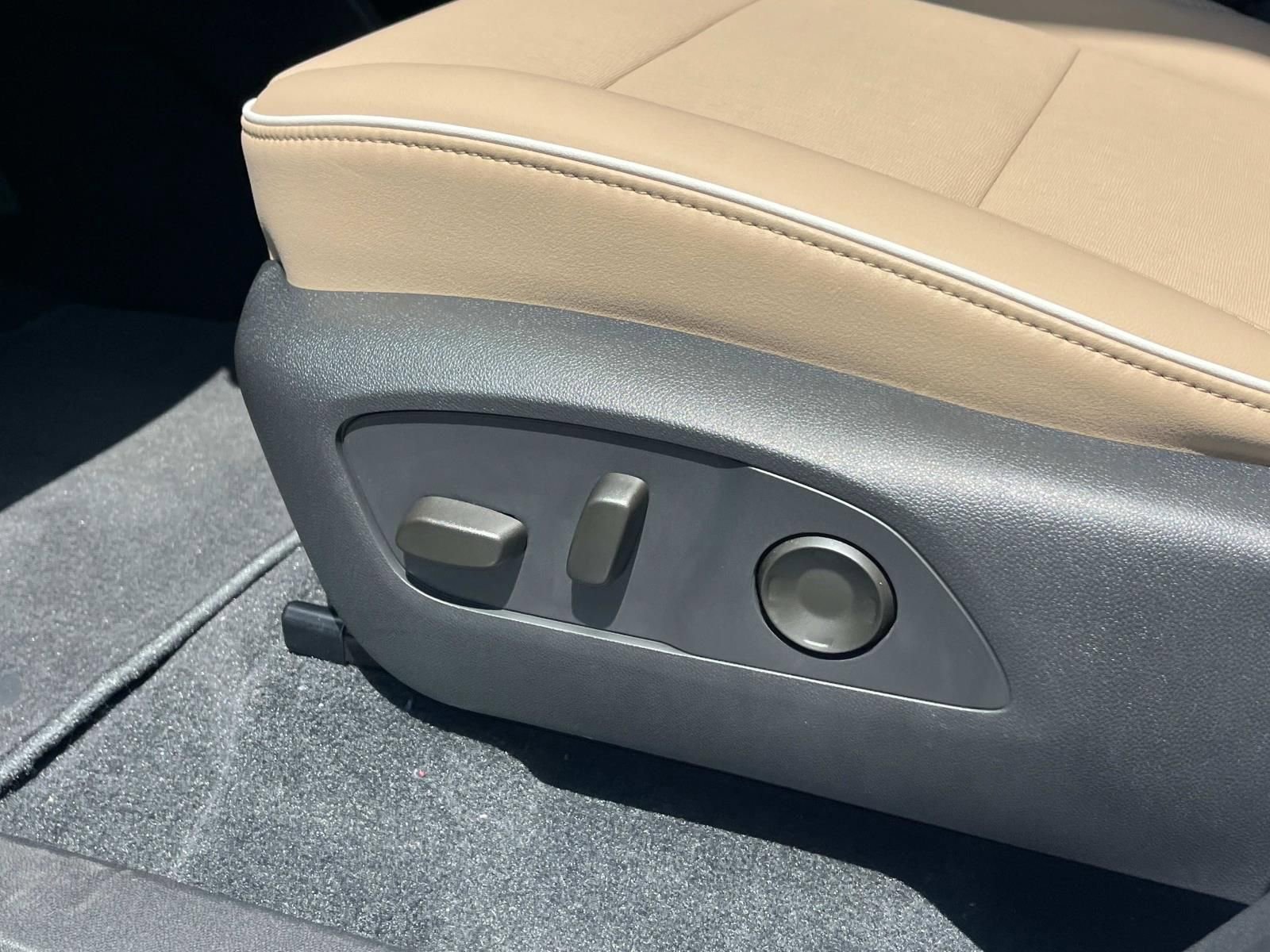 2026 Buick Enclave Preferred - Photo 26