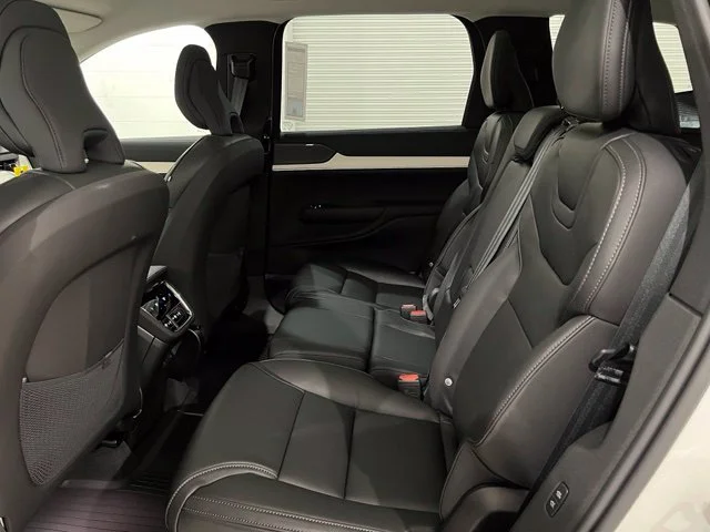 New 2026 Crystal White Volvo Ultra image 23