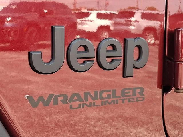 Used 2021 Red Jeep Unlimited Willys image 31