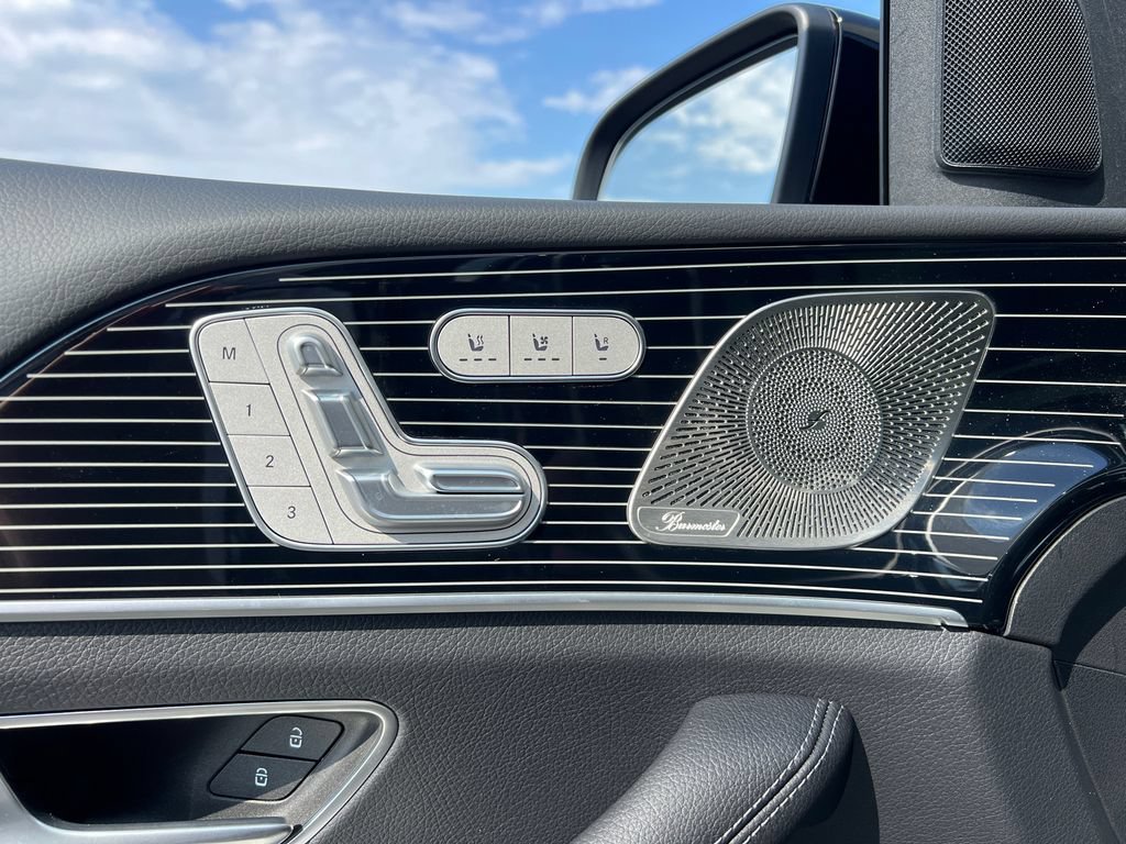 New 2026 Obsidian Black Metallic Mercedes-Benz GLS 450 image 50