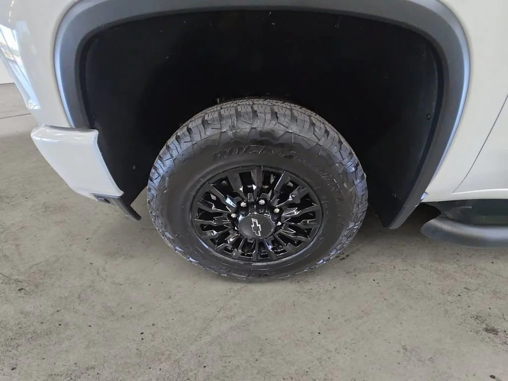 2022 Chevrolet Silverado 2500HD LTZ - Photo 14