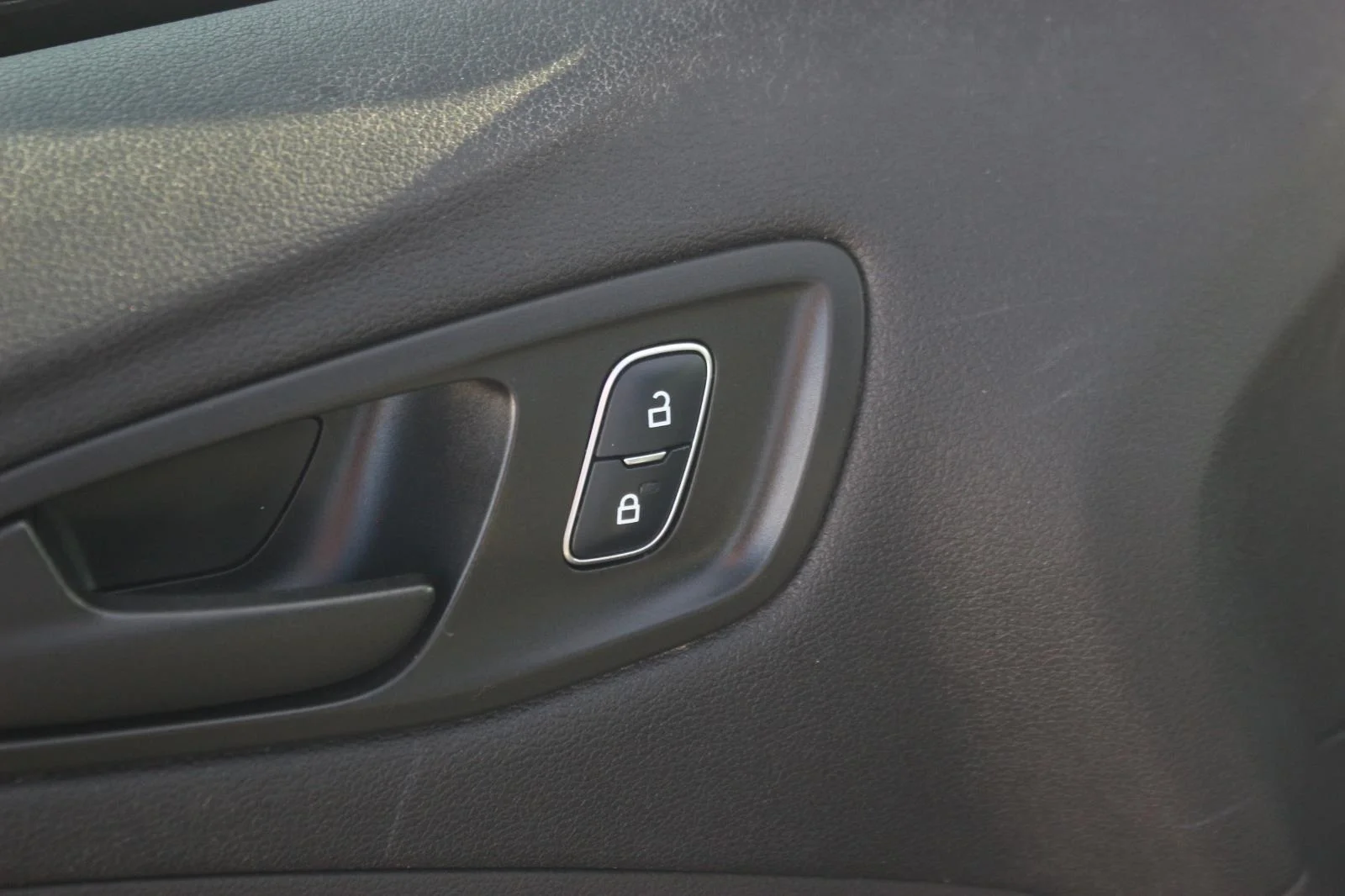 Used 2019 Black Ford S image 12