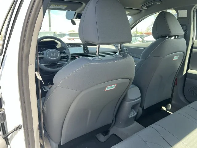 Used 2026 White Hyundai SEL Sport image 25