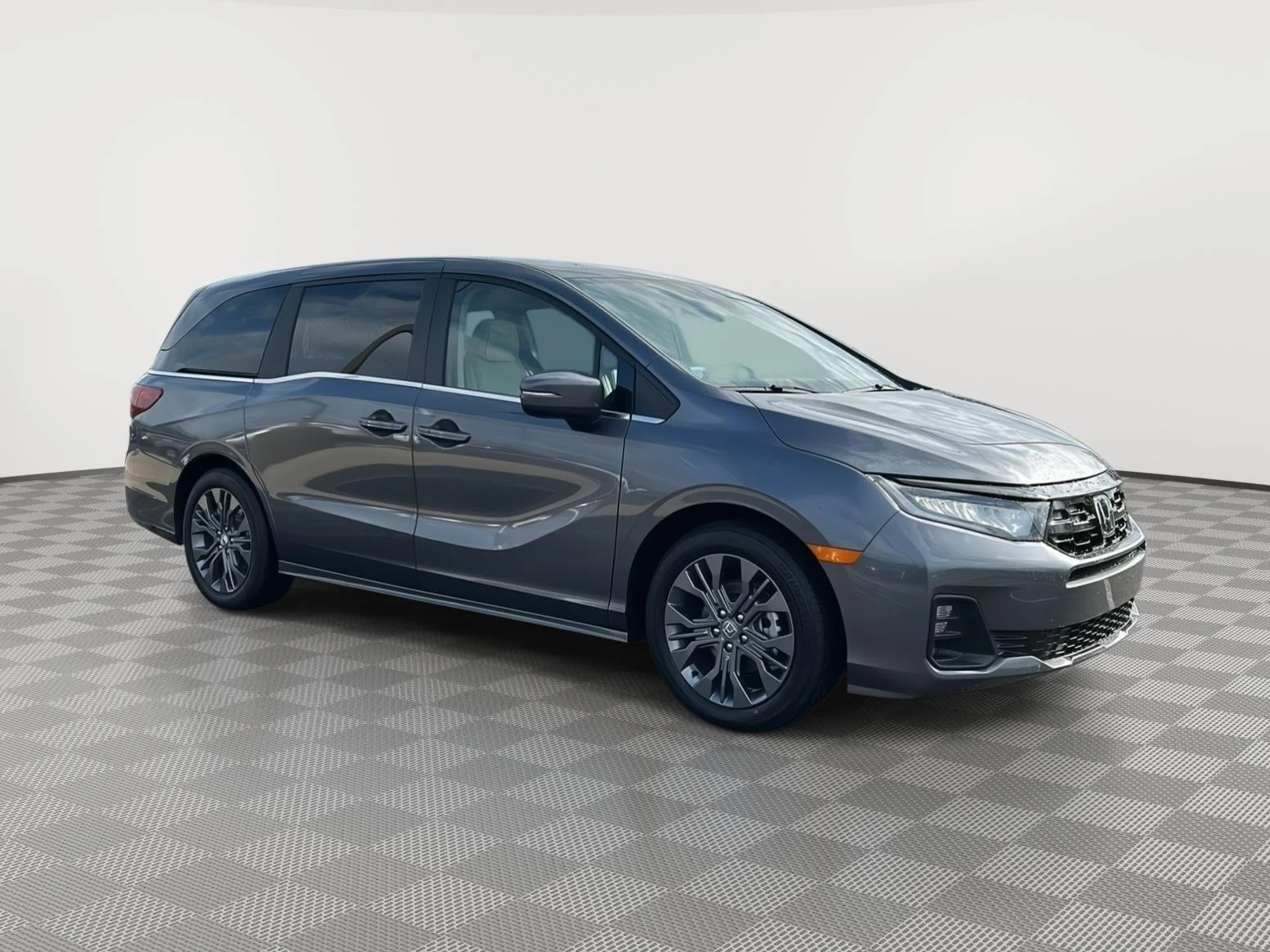 2026 Honda Odyssey Touring's photo