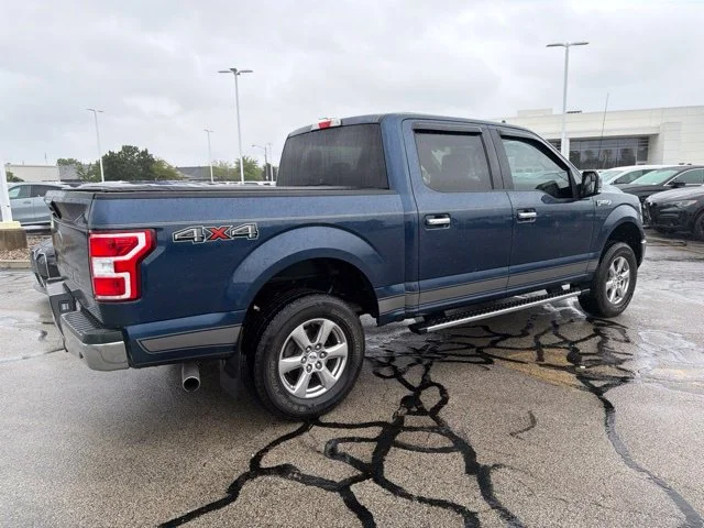 Used 2018 Blue Ford XLT image 2