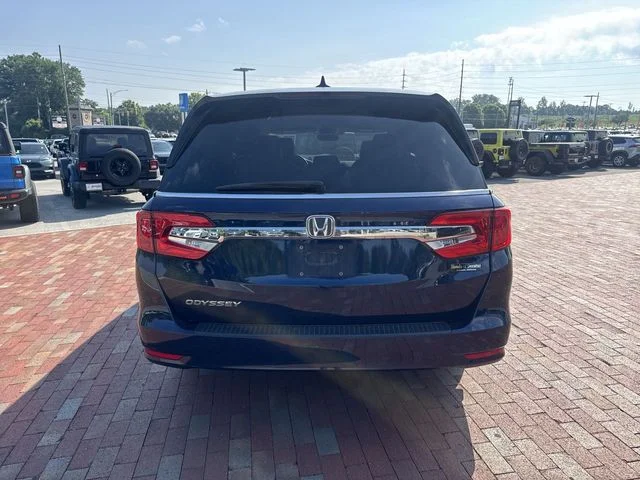 Used 2018 Blue Honda EX image 13