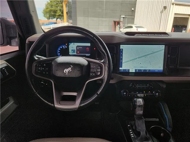 Used 2023 Velocity Blue Metallic Ford Wildtrak 4x4 image 10